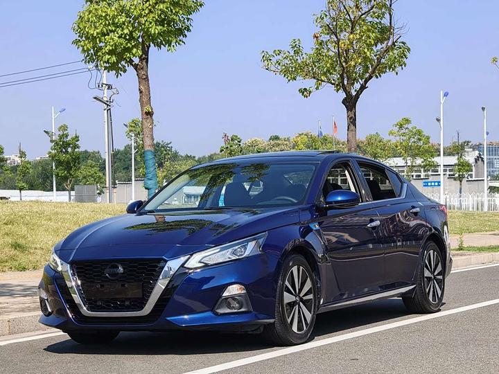 Teana 2020 Facelift 2.0L XL Comfort