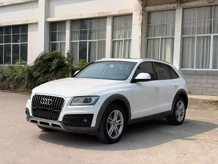 Q5 2017 Plus 40 TFSI Tech