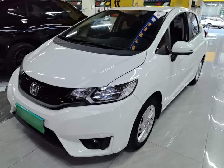 Fit 2016 1.5L SES CVT Fashion