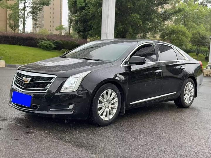 XTS 2017 28T Tech