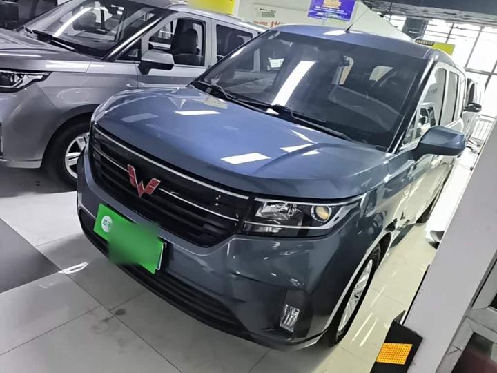 Hongguang PLUS 2019 1.5T MT Luxury 7-Seater
