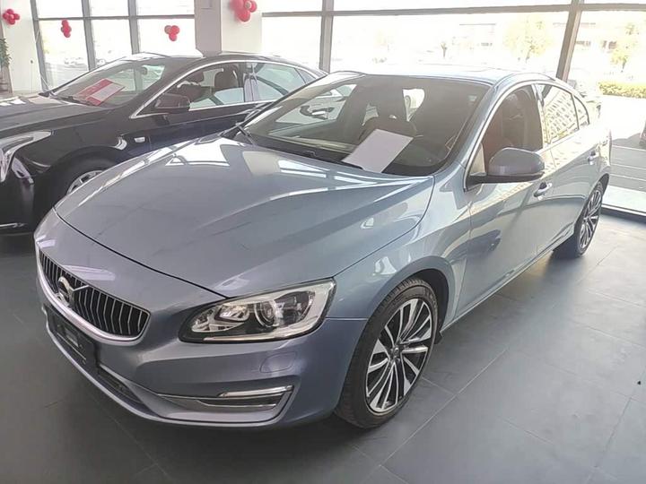 S60 2018 S60L T4 Progressive