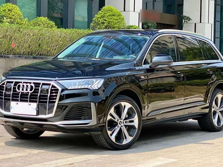 Q7 2021 55 TFSI quattro S line Premium