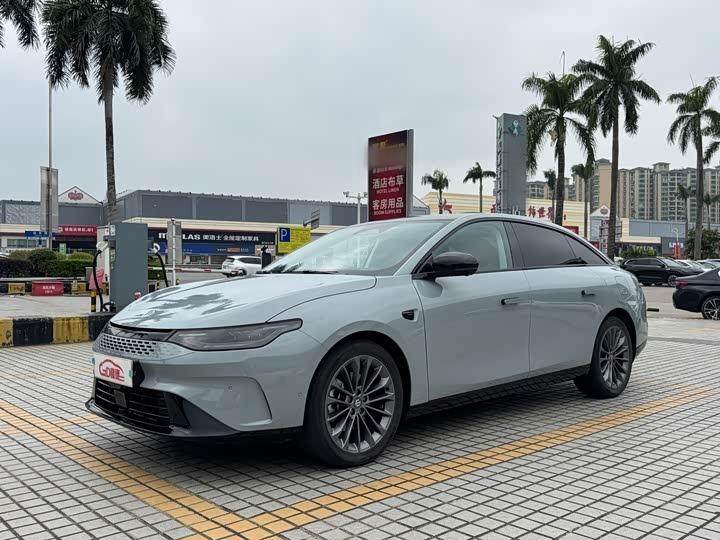 Leapmotor 零跑C01 2024款 增程 316尊享版