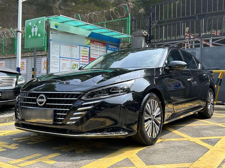 Teana 2022 2.0L XL-TLS Enjoy