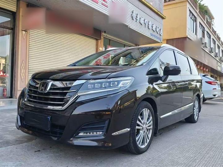 Elysion 2016 2.4L Luxury