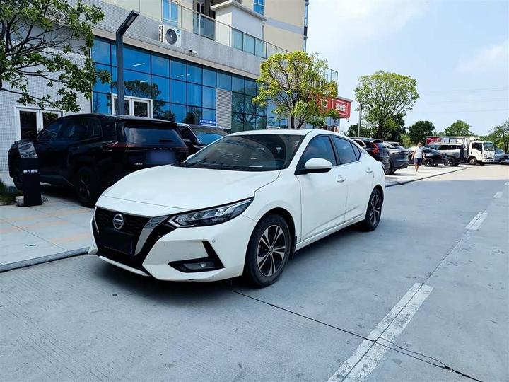 Sylphy 2022 1.6L XL CVT Enjoy