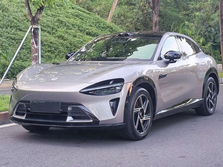 YU7 2025 AWD Pro