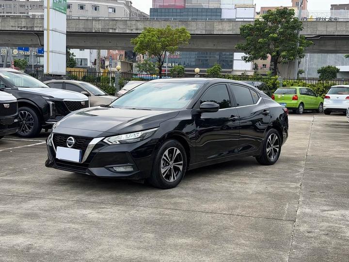 Sylphy 2022 1.6L XL CVT Enjoy