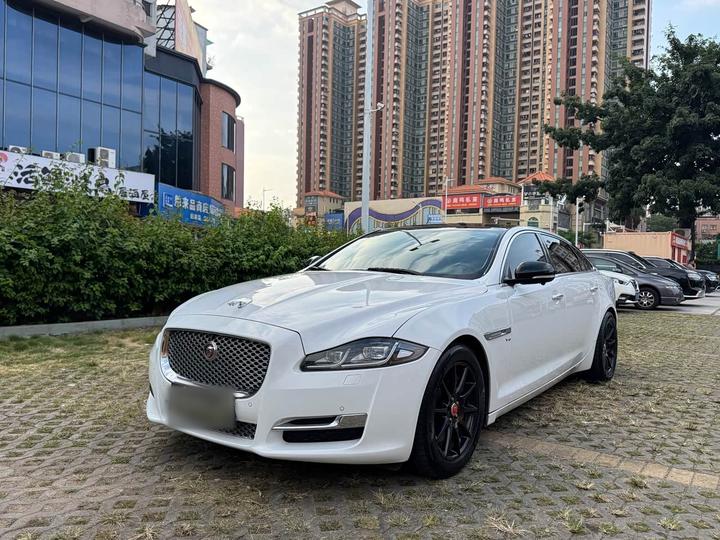XJ 2016 XJL 3.0 SC RWD Business