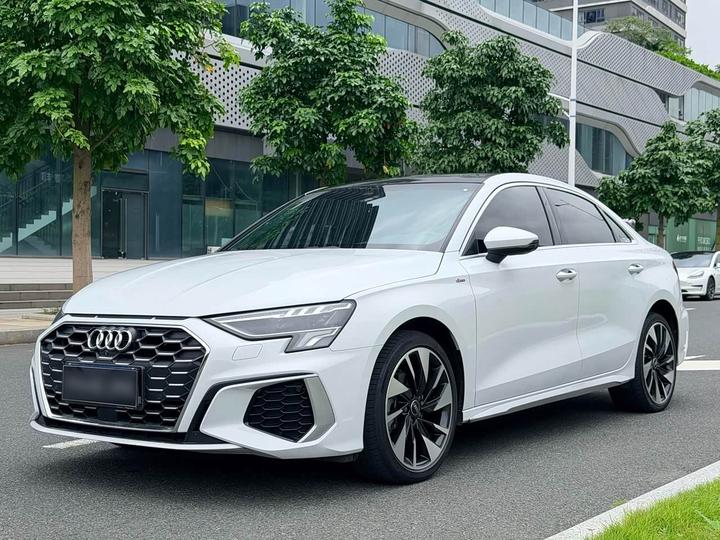 A3 2023 A3L Limousine 35 TFSI Fashion Sport