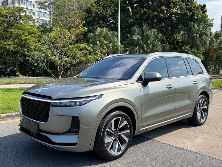 ONE 2021 EREV 6-Seater