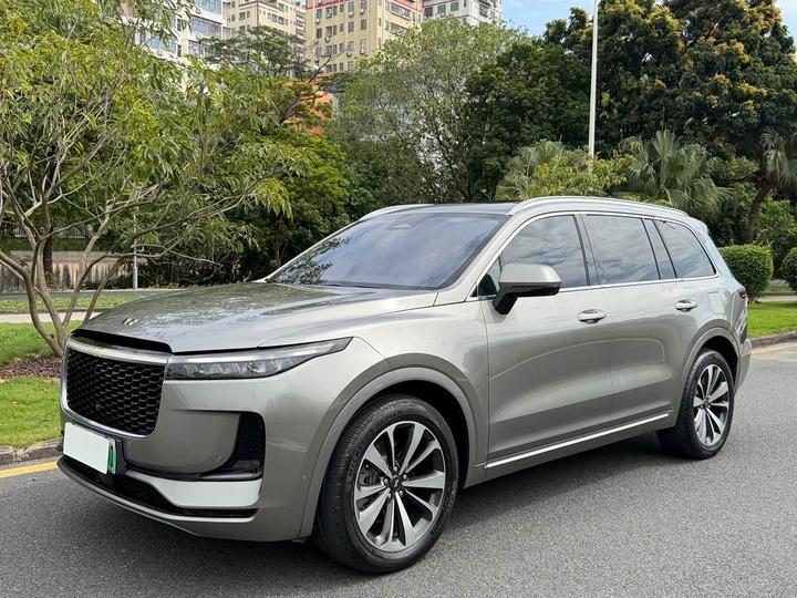 ONE 2021 EREV 6-Seater