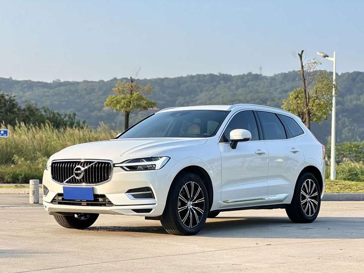 XC60 2021 T5 AWD Luxury