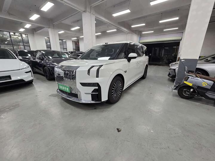 009 2024 7-Seater AWD 108kWh