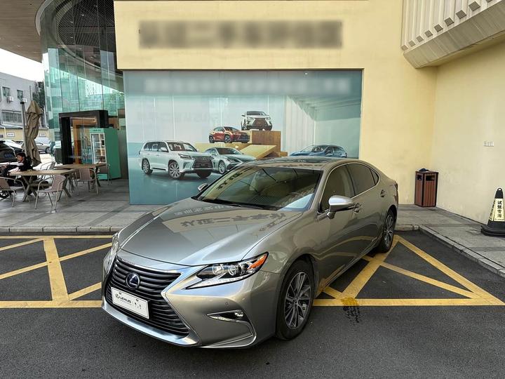 ES 2015 300h Comfort