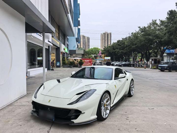 812 2017 6.5L Superfast