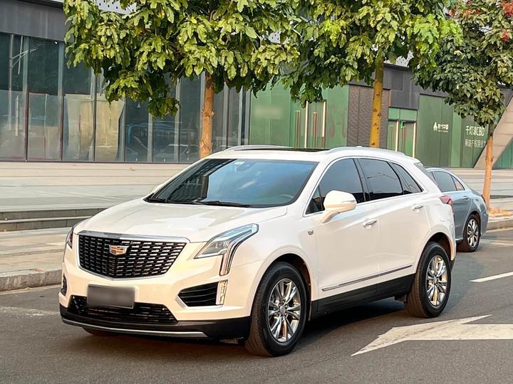 XT5 2020 28T Luxury