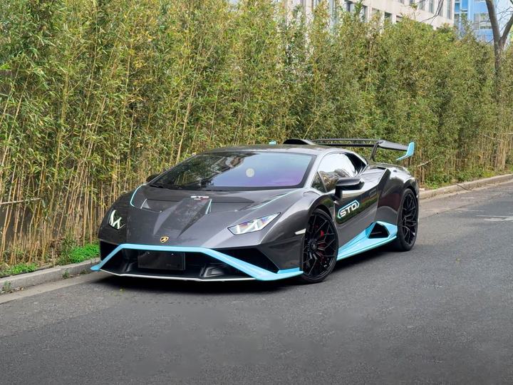 Huracán 2021 Huracán STO