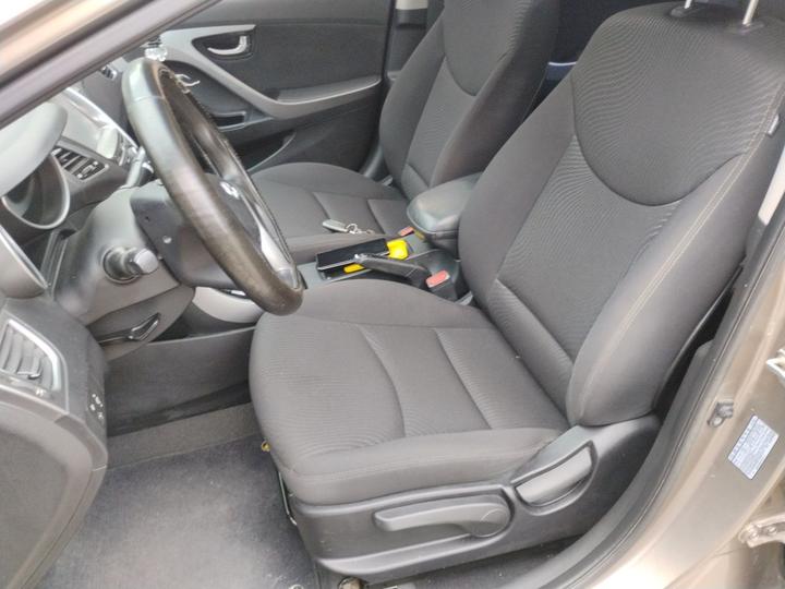 Elantra 2016 1.6L AT Premium photo 7