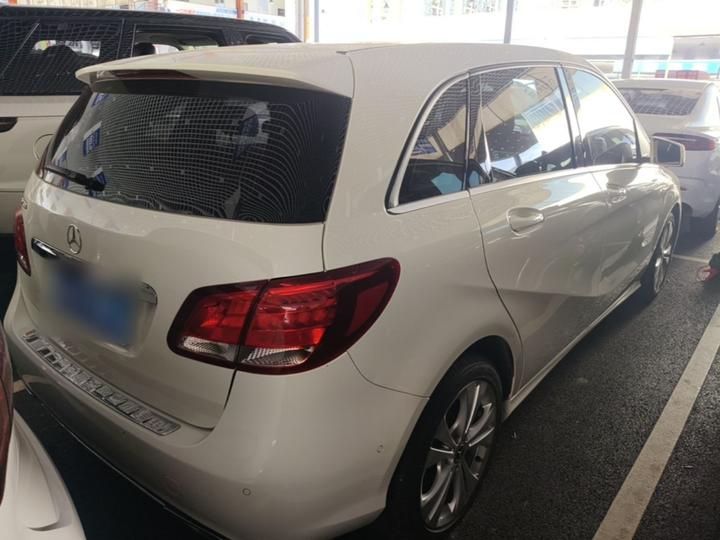 B-Class 2018 B 200 Dynamic photo 4