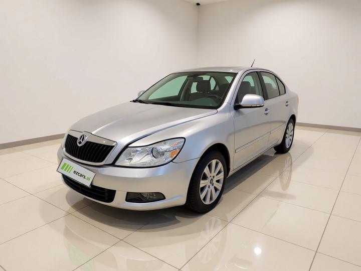 Octavia 2015 Classic 1.6L MT