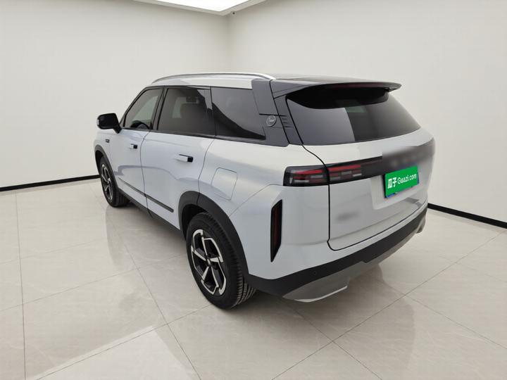 Explorer 06 2023 1.6T RWD Luxury photo 4