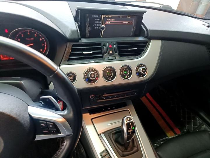 Z4 2013 sDrive20i Leading photo 7
