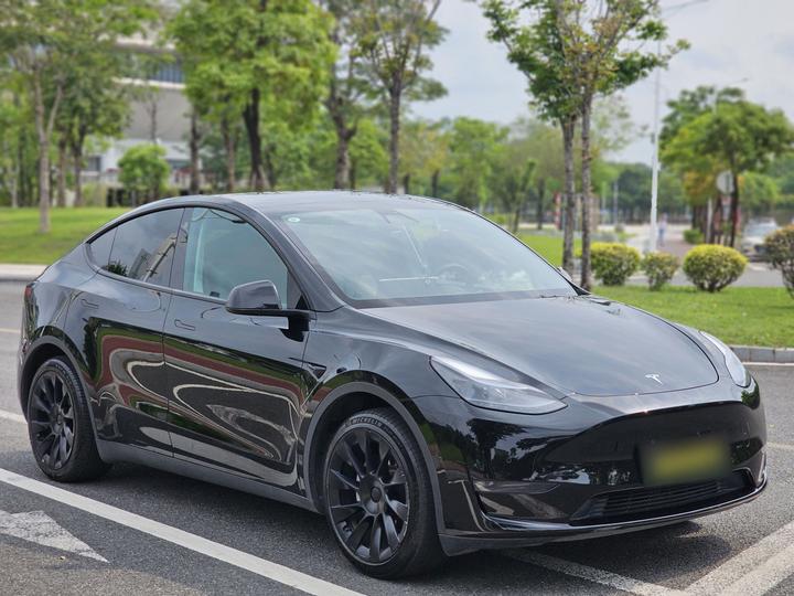 Model Y 2022 Facelift Long Range AWD photo 3