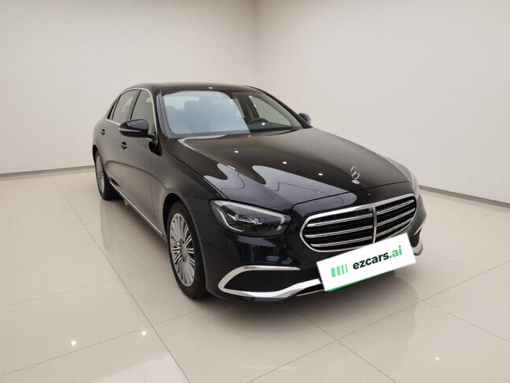 E-Class 2023 E 300 L Luxury photo 3