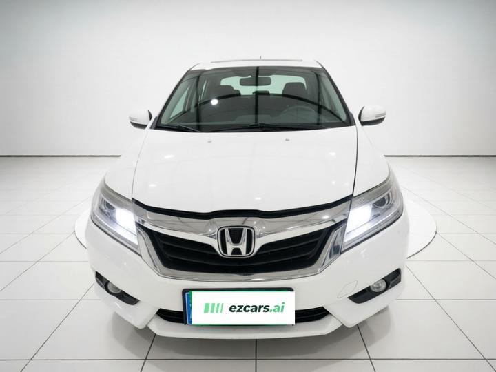 Crider 2013 1.8L AT Luxury photo 2