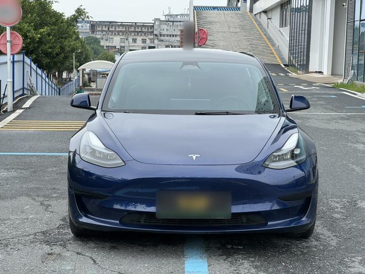 Model 3 2022 RWD photo 2