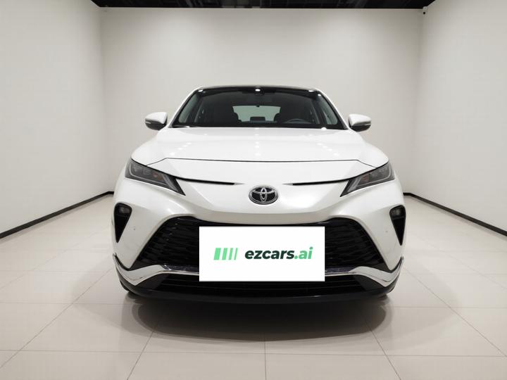 2023 2.0L CVT RWD Luxury photo 2