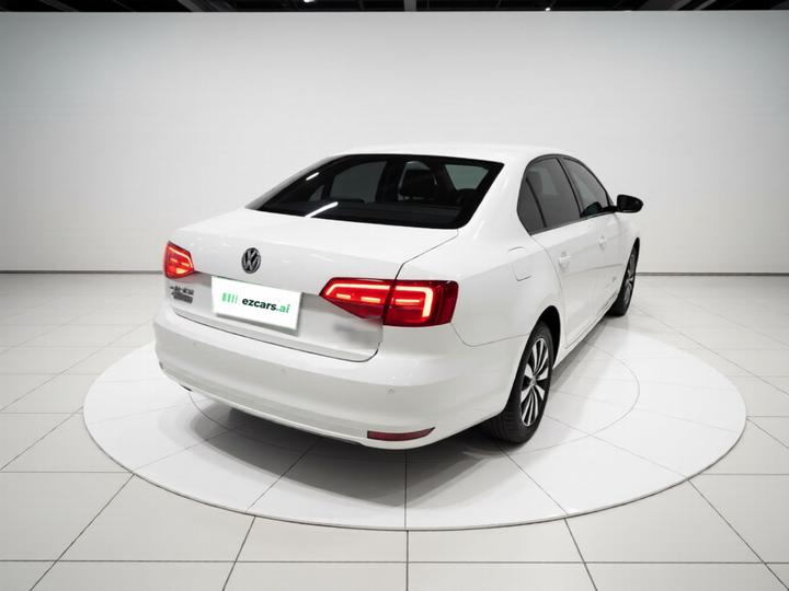 Sagitar 2017 180TSI AT Exclusive photo 4