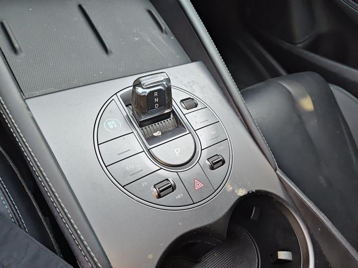 Seal 06 EV 2024 DM-i 80KM Premium photo 6