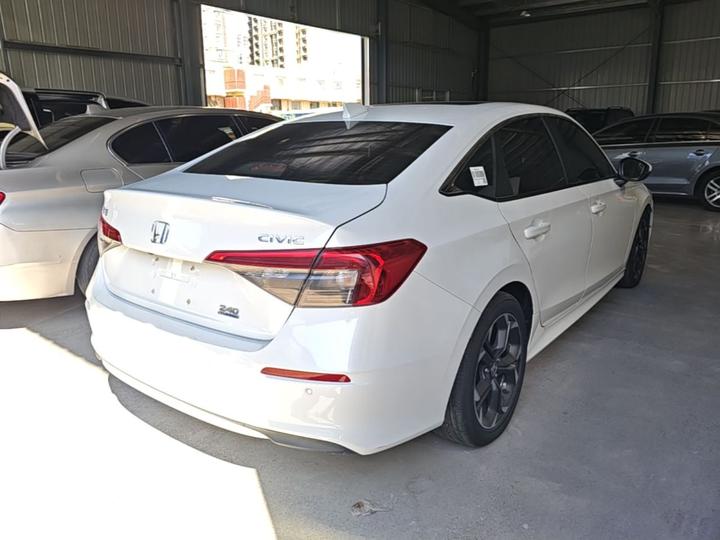 Civic 2022 240TURBO CVT photo 4