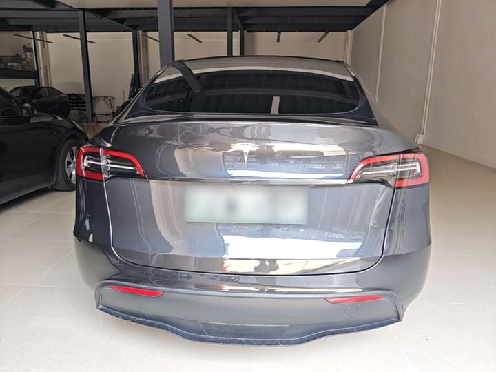 Model Y 2024 Long Range AWD photo 5