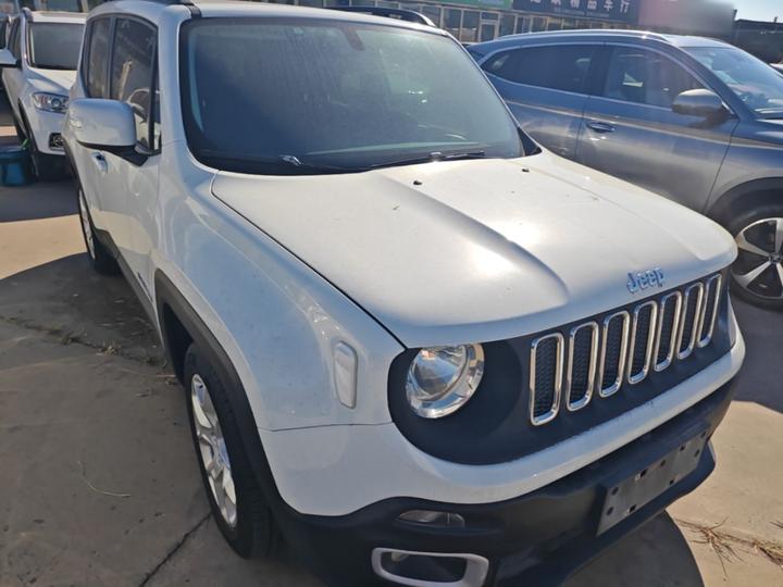 Renegade 2018 180T AT photo 3