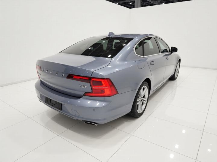 S90 2019 T5 photo 4