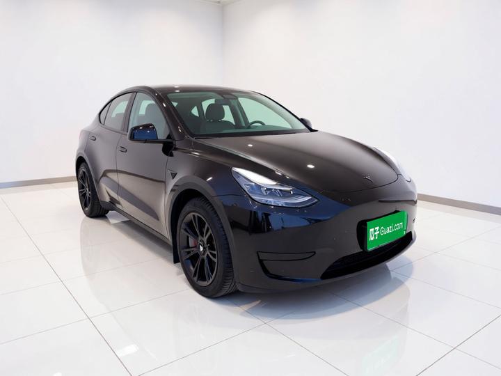 Model Y 2022 Facelift RWD photo 3