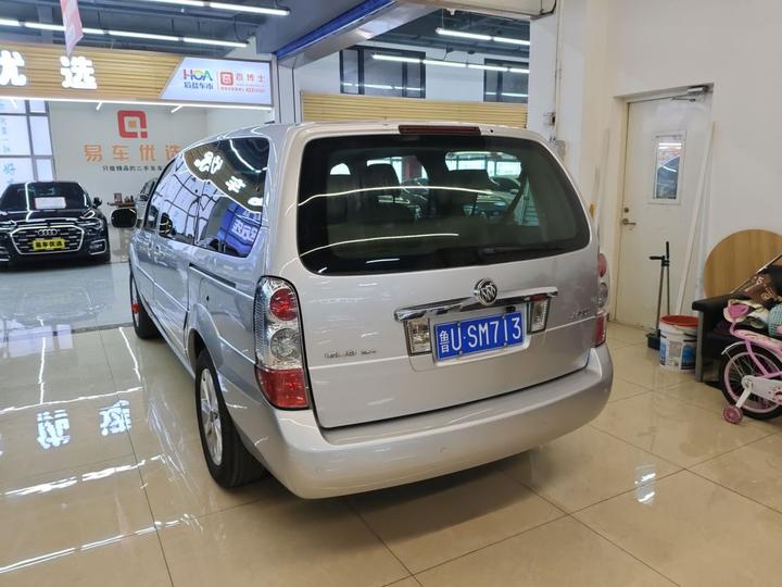 GL8 2014 2.4L Classic photo 4