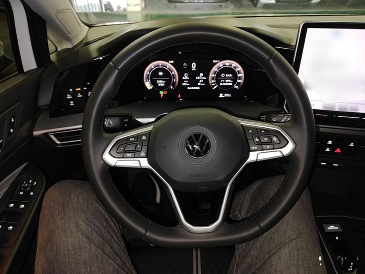Golf 2025 Facelift 300TSI Pro photo 6