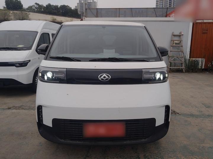 MAXUS V1L 2026 EREV Long Wheelbase Standard 7-Seater photo 2