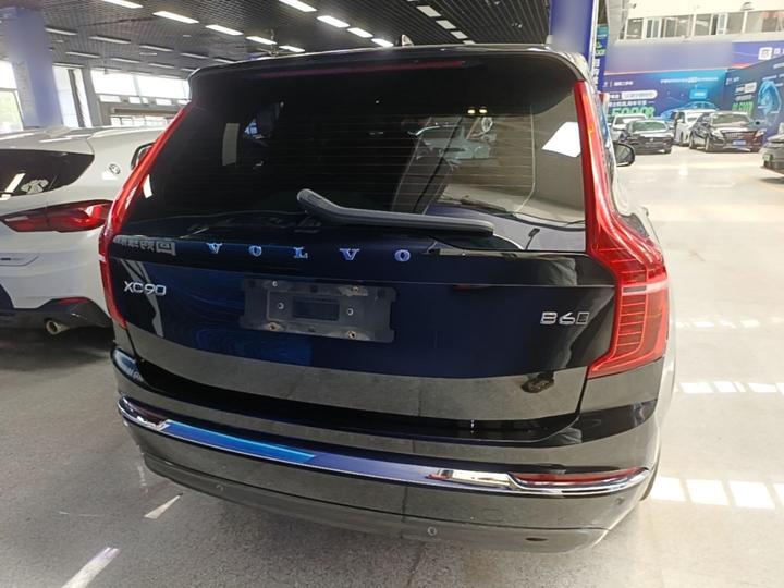XC90 2023 B6 Luxury 7-Seater photo 3