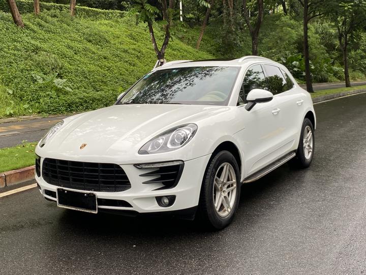 2017 Macan 2.0T