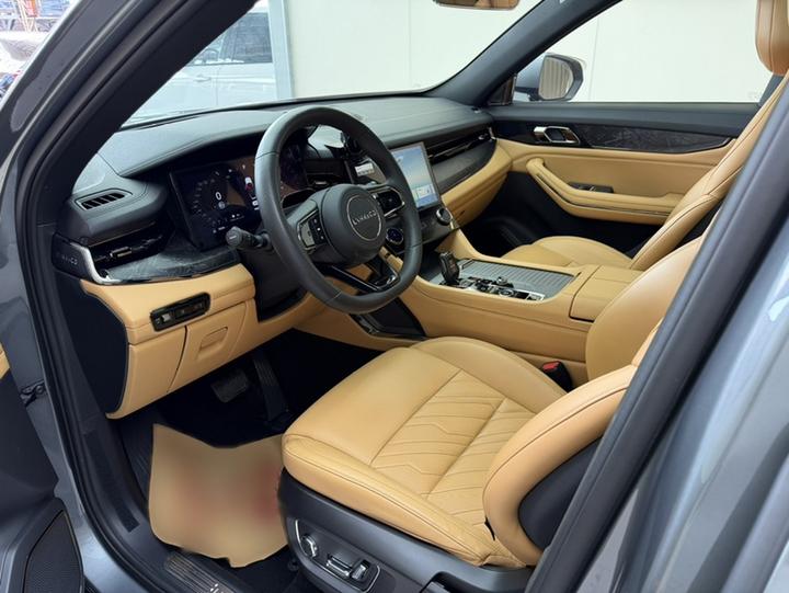 09 EM-P 2021 2.0T PHEV Halo 6-Seater photo 6