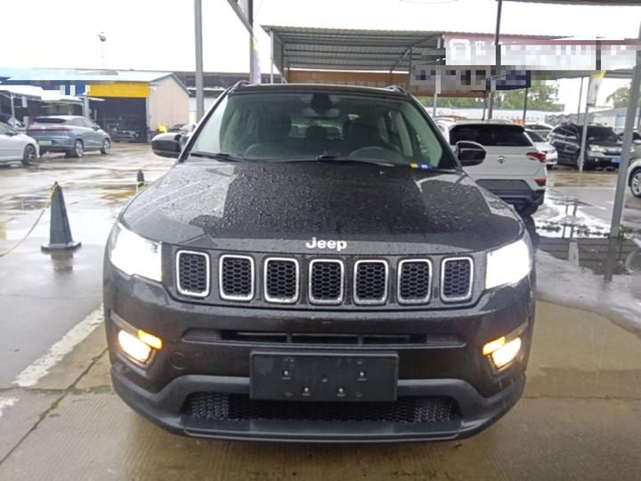 Compass 2019 220T AT photo 2