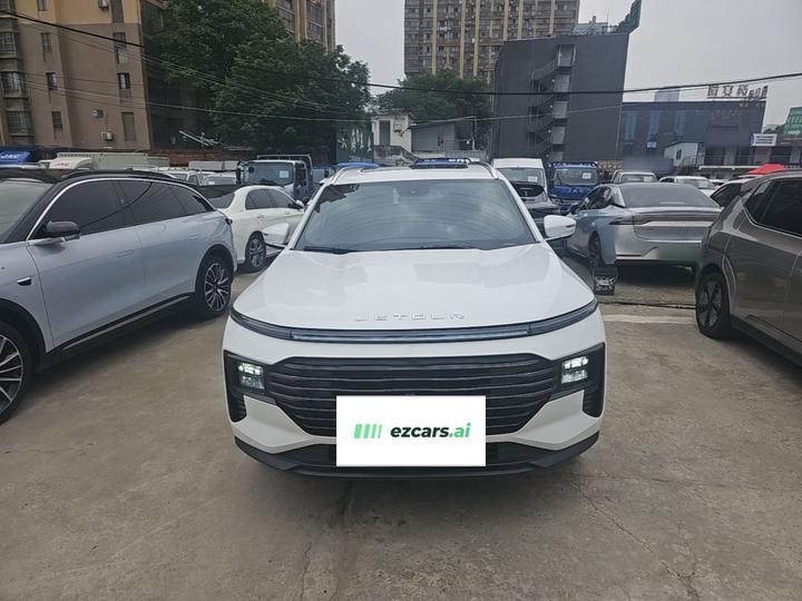 X70 PLUS 2025 1.5T Elite 5-Seater photo 2