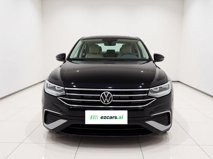 Tiguan L 2022 330TSI AT RWD Smart photo 2