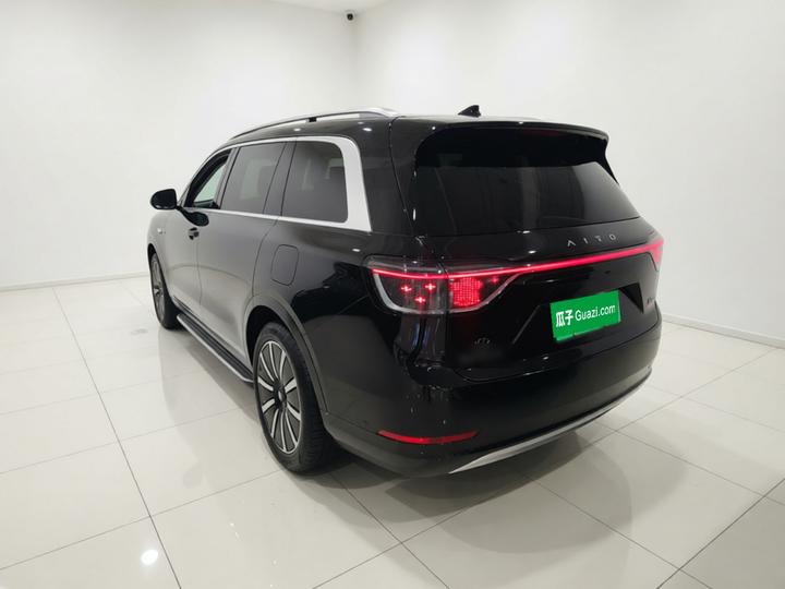 HIMA AITO M9 2024 EREV Ultra 42kWh 6-Seater photo 4